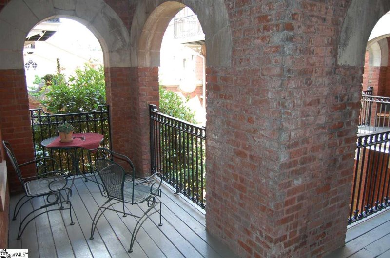 Property image 5 at 400 E Washington Street, Greenville, SC 29601