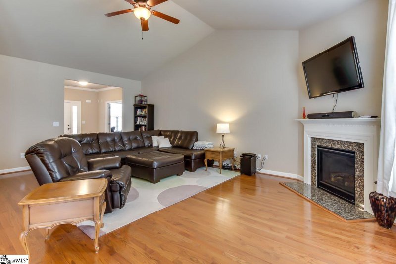 Property image 2 at 101 Still Creek Court, Easley, SC 29640