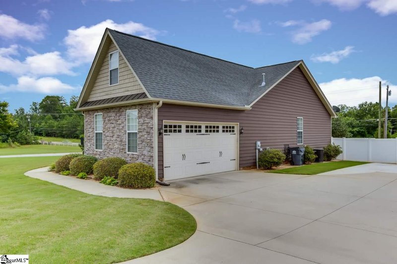 Property image 5 at 101 Still Creek Court, Easley, SC 29640