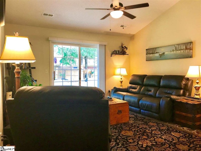 Property image 3 at 301 Brighton Woods Drive, Moore, SC 29369