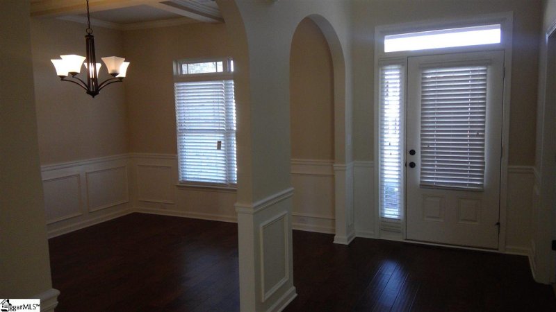 Property image 4 at 113 W Longfield Lane, Reidville, SC 29388