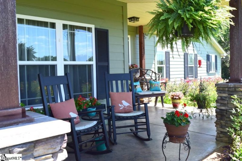 Property image 5 at 144 Century Court, Gray Court, SC 29645