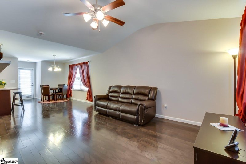 Property image 5 at 200 Summerlea Lane, Greer, SC 29651