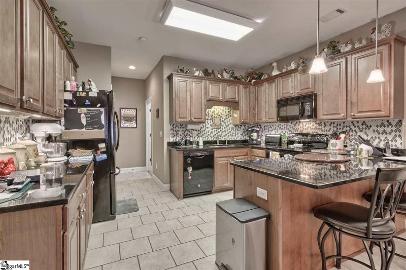 Property image 4 at 38 Hillsborough Drive, Anderson, SC 29621