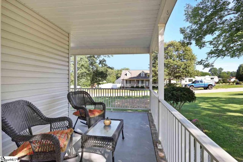 Property image 2 at 100 Wildmarsh Road, Piedmont, SC 29673