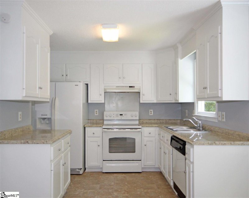 Property image 4 at 7 Conway Drive, Greenville, SC 29615