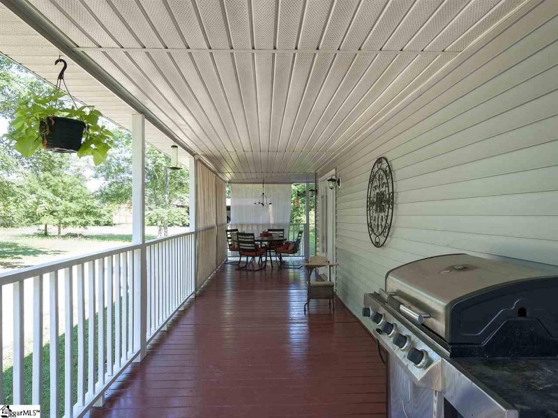 Property image 5 at 109 Grant Drive, Laurens, SC 29360