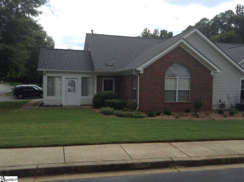 Property image 2 at 202 Heritage Club Drive, Greenville, SC 29615