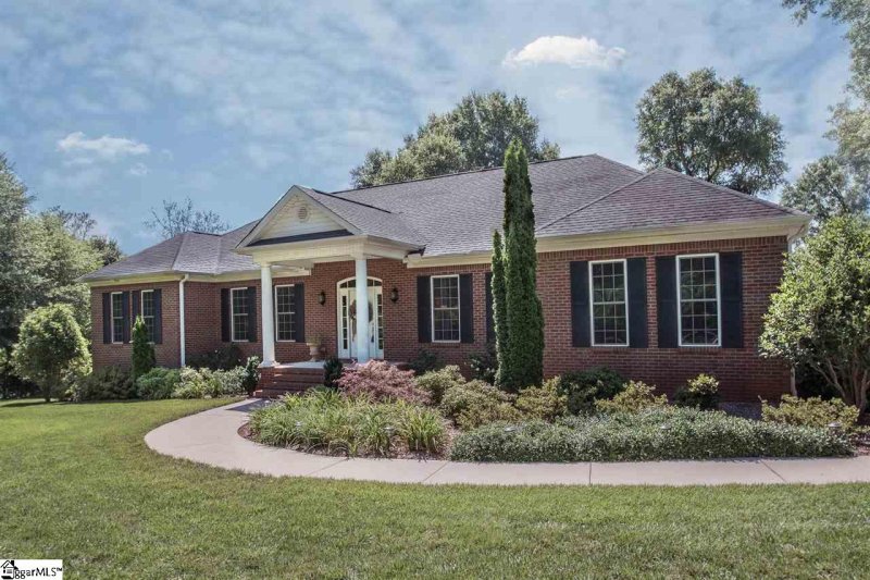 Property image 2 at 128 Kingswood Circle, Simpsonville, SC 29681