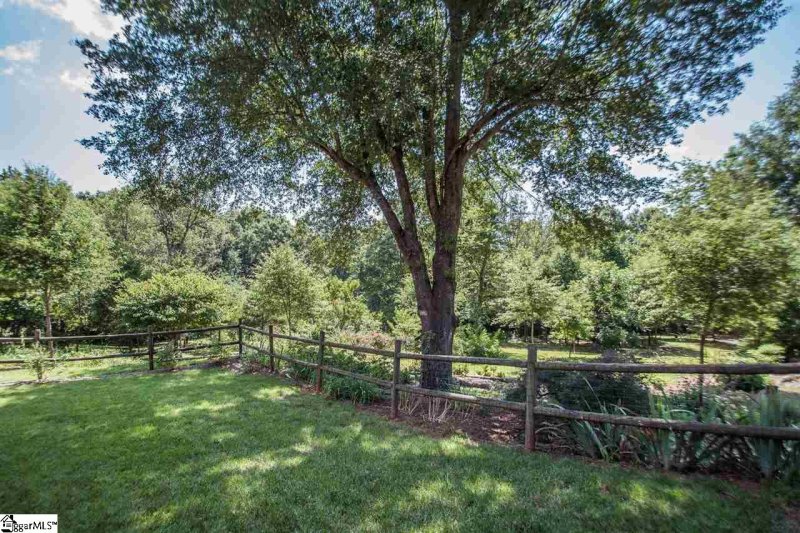 Property image 5 at 128 Kingswood Circle, Simpsonville, SC 29681