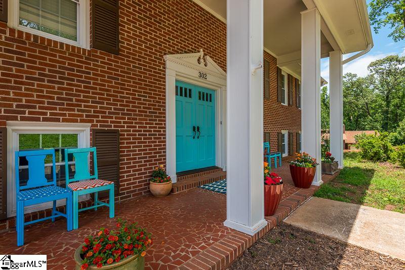 Property image 4 at 302 Lakecrest Drive, Greer, SC 29651-5954