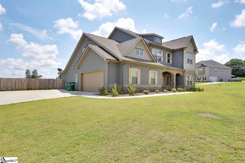 Property image 2 at 1 Sunray Lane, Simpsonville, SC 29681