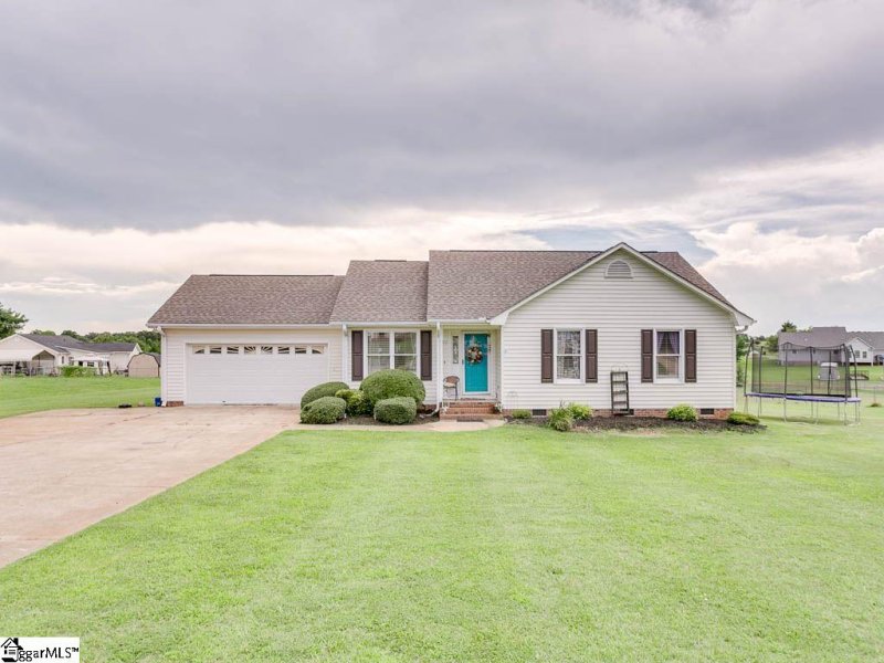 Property image 2 at 211 Upland View Drive, Boiling Springs, SC 29316