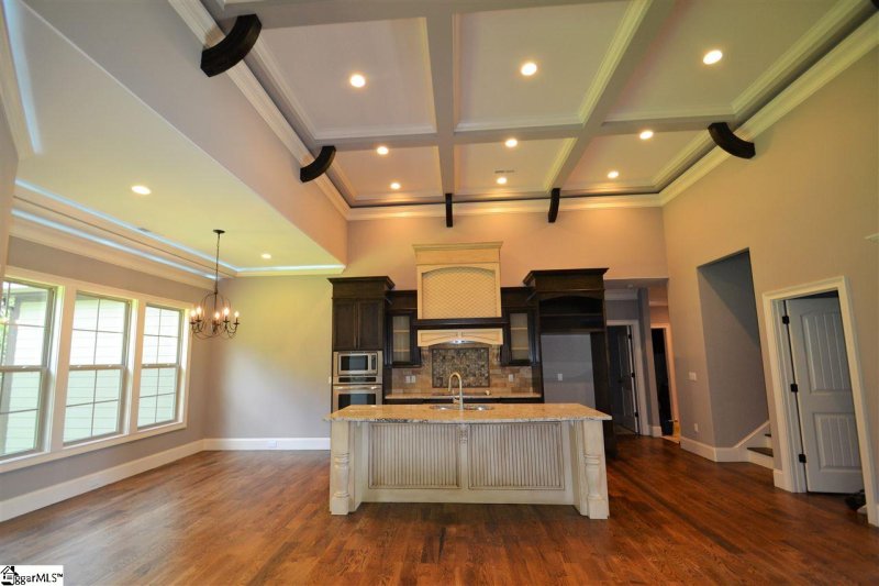 Property image 5 at 326 La Novia Court, Boiling Springs, SC 29316