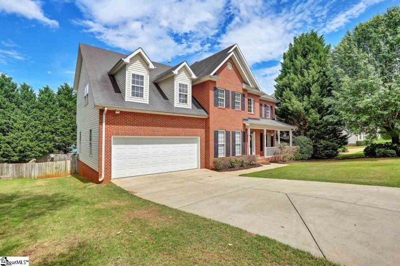 Property image 2 at 16 Hoptree Drive, Greer, SC 29650