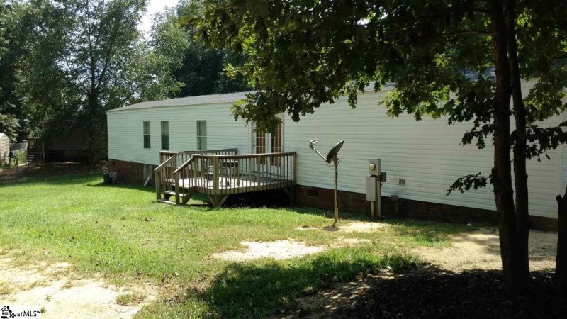 Property image 2 at 103 Country Walk Lane, Simpsonville, SC 29680