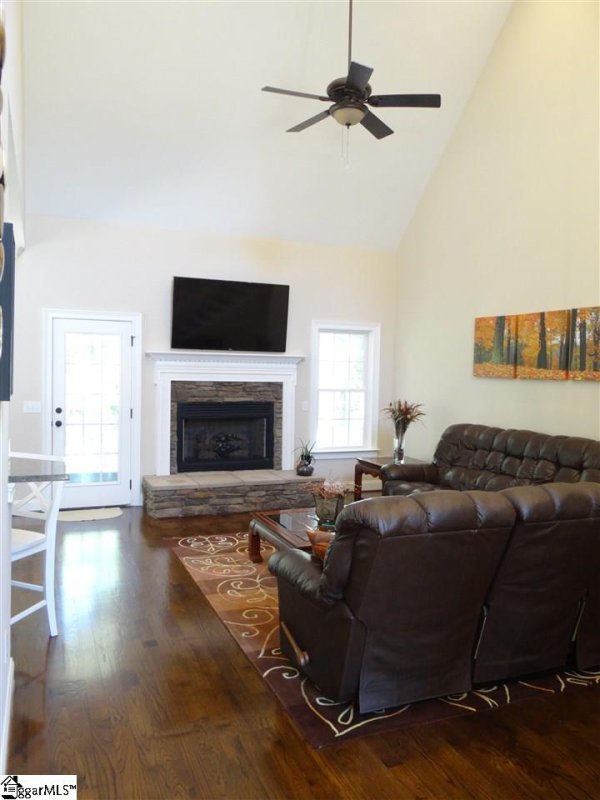 Property image 4 at 116 Tinsley Court, Greenville, SC 29615