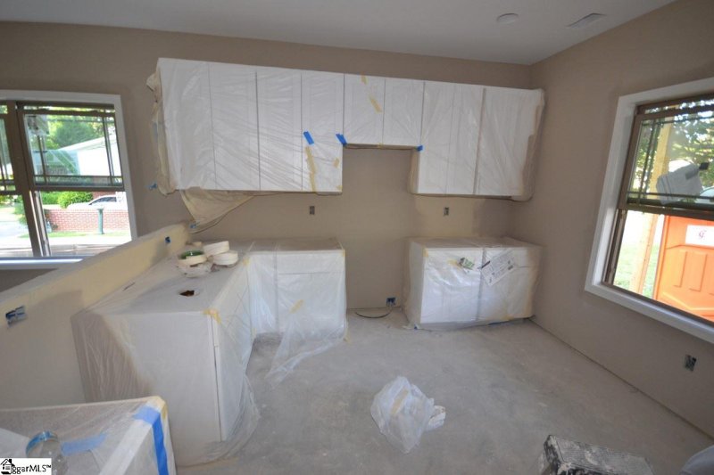 Property image 3 at 107 Bessie Avenue, Greer, SC 29651