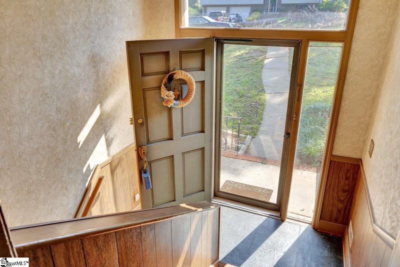 Property image 3 at 28 Bluffside Drive, Greenville, SC 29611