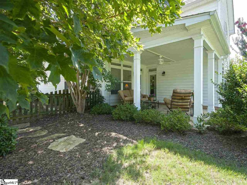 Property image 4 at 344 Surrywood Drive, Greenville, SC 29607