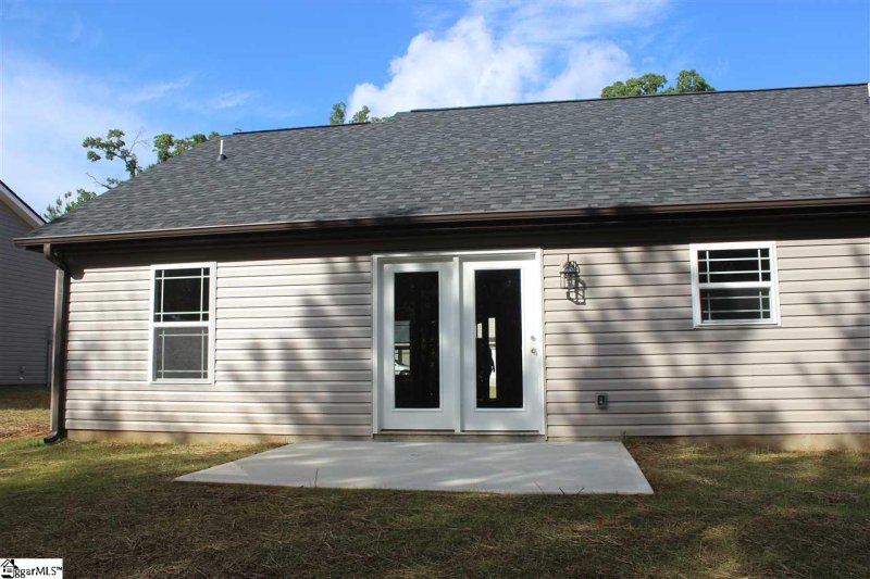 Property image 3 at 132 Hawk Ridge Drive, Anderson, SC 29621