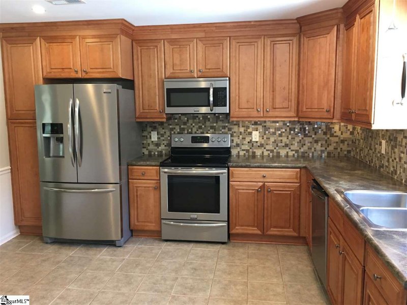 Property image 3 at 408 Indian Trail, Taylors, SC 29687-4938