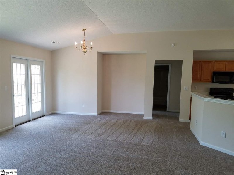 Property image 5 at 304 Revis Creek Court, Simpsonville, SC 29681