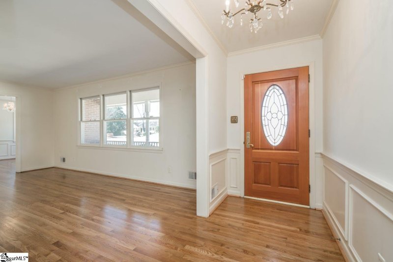 Property image 2 at 342 Fairlane Drive, Spartanburg, SC 29307