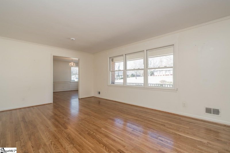 Property image 3 at 342 Fairlane Drive, Spartanburg, SC 29307