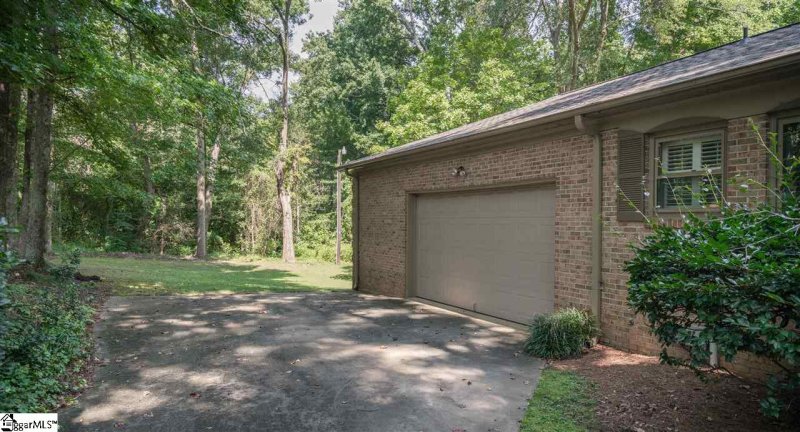 Property image 4 at 211 Terramont Drive, Greenville, SC 29615