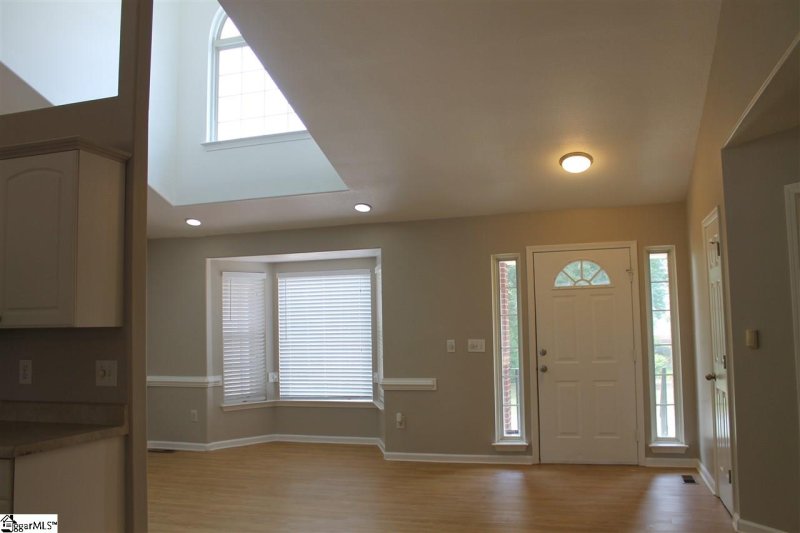 Property image 2 at 109 Chetsworth Lane, Greenville, SC 29607