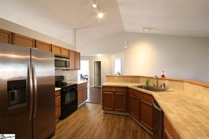 Property image 5 at 301 HILL Lane, Mauldin, SC 29662