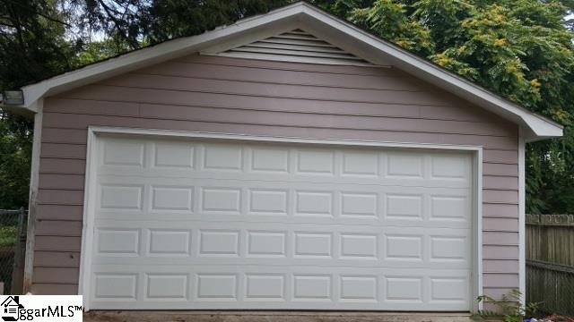 Property image 3 at 258 Old Farrs Bridge Road, Greenville, SC 29611