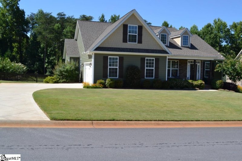 Property image 2 at 9 Setting Sun Lane, Travelers Rest, SC 29690