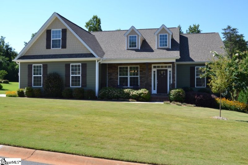 Property image 3 at 9 Setting Sun Lane, Travelers Rest, SC 29690