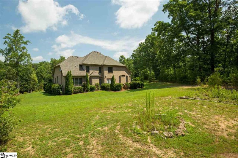 Property image 3 at 1220 Bradford Creek Lane, Taylors, SC 29687