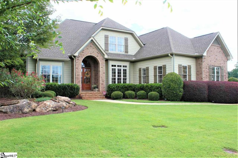 Property image 2 at 5 Laurel Grove Drive, Simpsonville, SC 29681