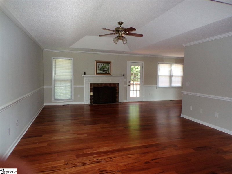 Property image 2 at 4 Iveyrose Court, Simpsonville, SC 29681