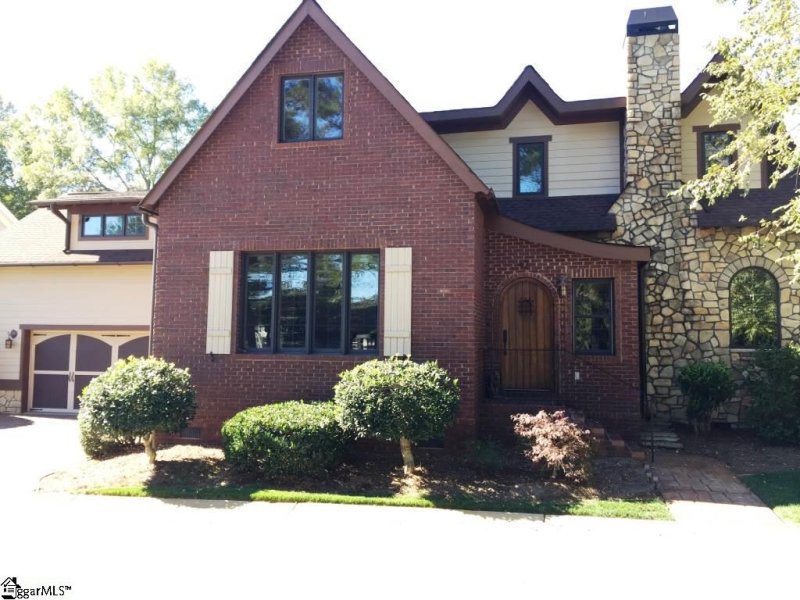 42 VERONA Circle