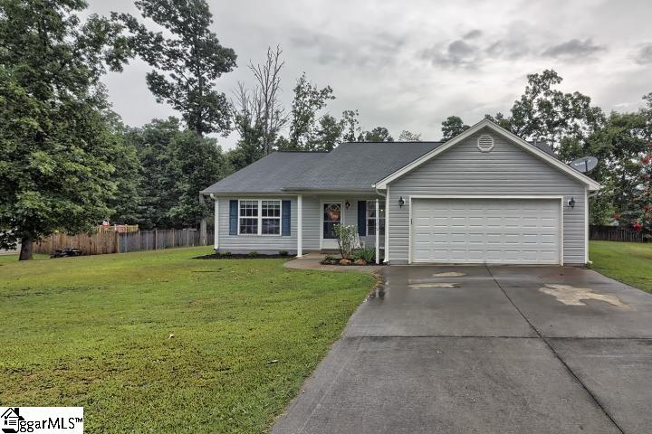 Property image 2 at 102 Cadbury Court, Williamston, SC 29697