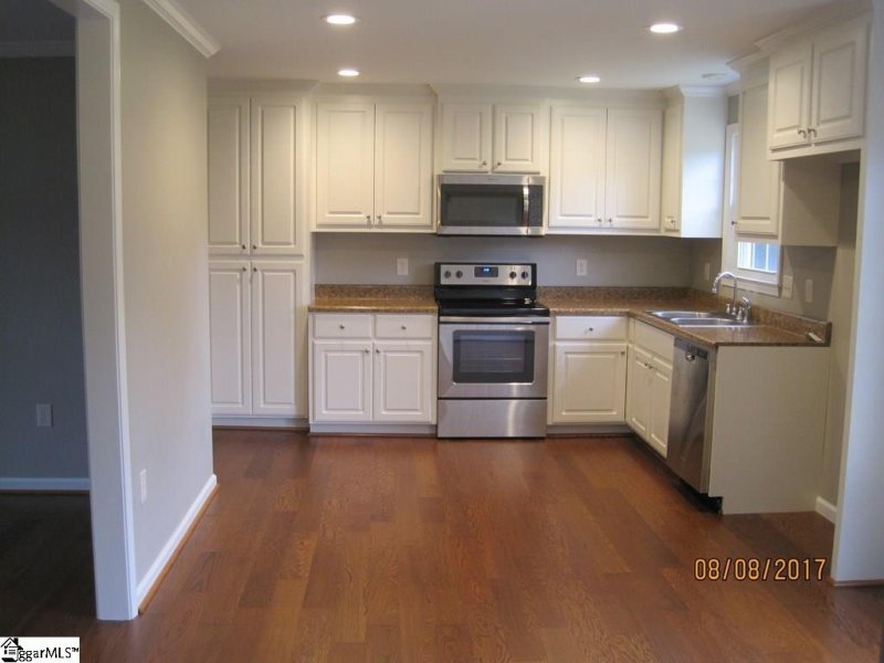 Property image 2 at 15 Clearview Circle, Travelers Rest, SC 29690