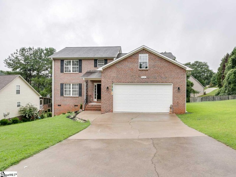 Property image 2 at 242 Lynhaven Drive, Spartanburg, SC 29303