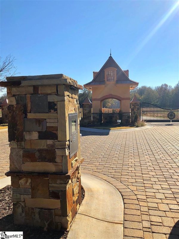 Property image 5 at 12 Vintage Oaks Way, Simpsonville, SC 29681