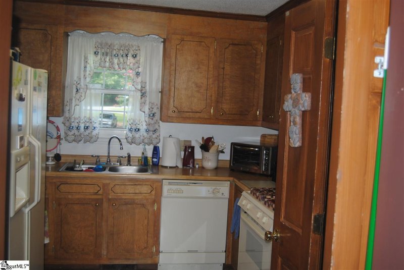 Property image 3 at 101 Dogwood Court, Piedmont, SC 29673