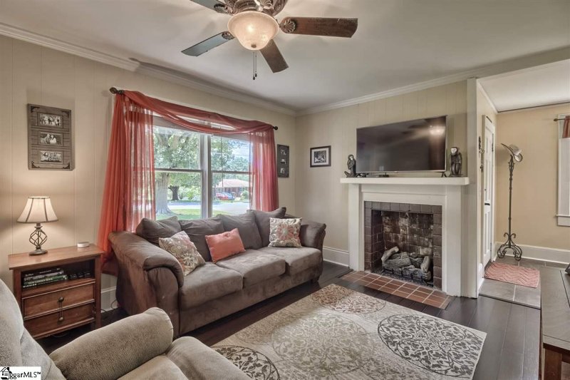 Property image 4 at 322 Katherine Street, Easley, SC 29640