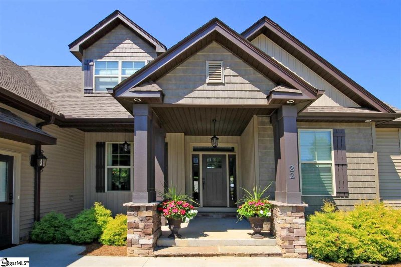 Property image 2 at 22 Meadowglen Place, Greer, SC 29651