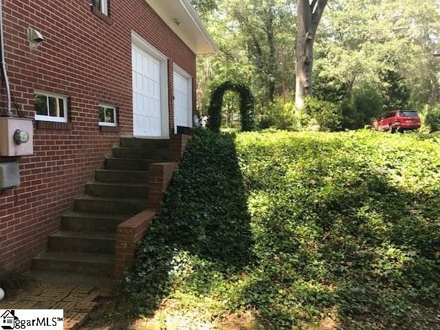 Property image 5 at 402 Forest Park Drive, Simpsonville, SC 29681