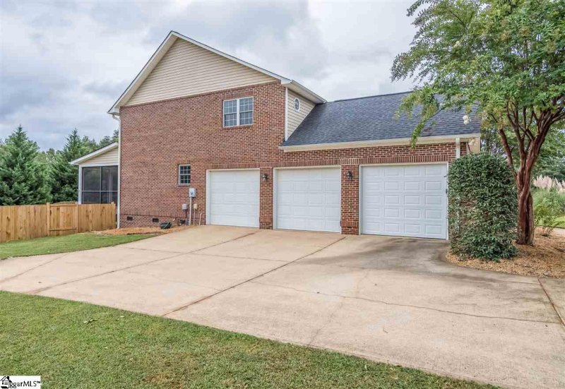 Property image 5 at 7 LoValley Way, Taylors, SC 29687