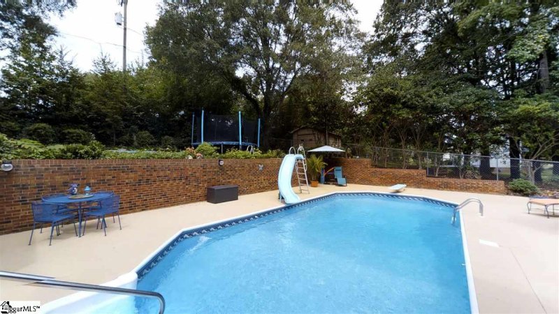 Property image 3 at 213 Springvale Drive, Mauldin, SC 29662