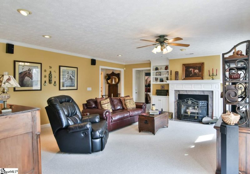 Property image 4 at 150 Club View Drive, Greenville, SC 29609
